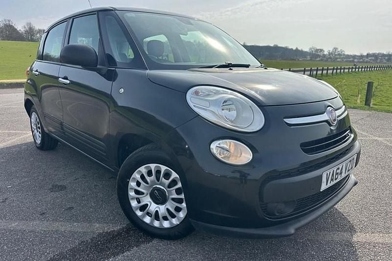 Used Fiat 500L Pop 95 HP (69 kW) 2015 Black MPV