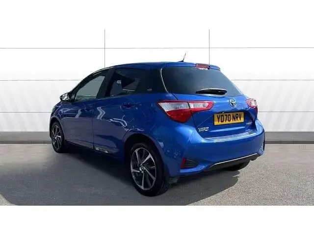 Second-hand Toyota Yaris Hybrid 101 CP (74 kW) 2020 Hatchback