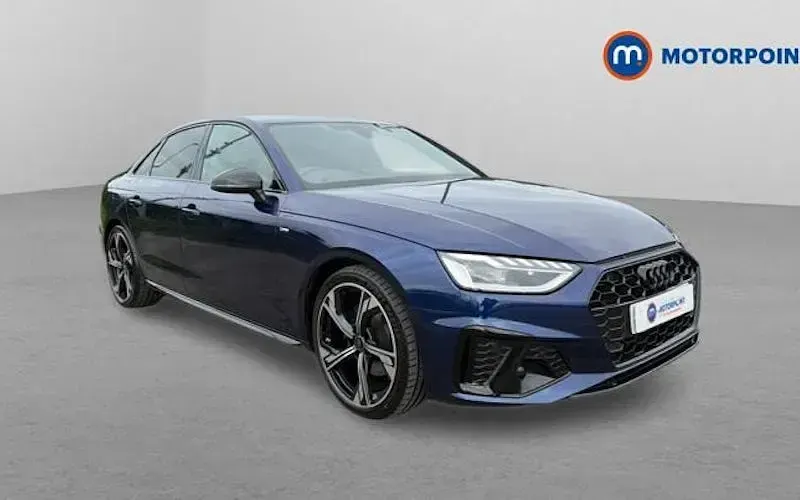 Usado Audi A4 Black Edition 150 HP (110 kW) 2024 Sedan