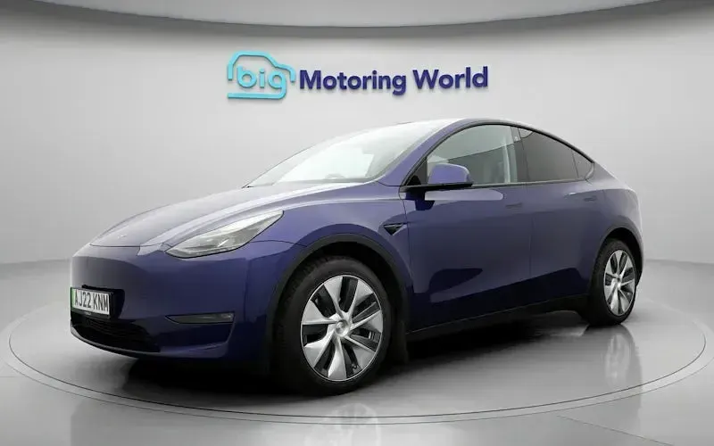 Used Tesla Model Y Long Range AWD 286 kW (389 HP) 2025 SUV