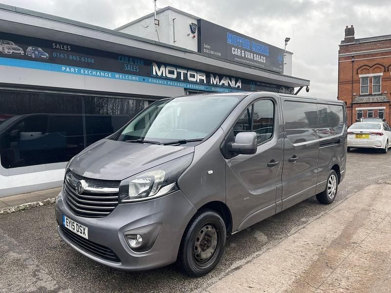 Used Vauxhall Vivaro Sportive 115 HP (84 kW) 2015 Grey MPV