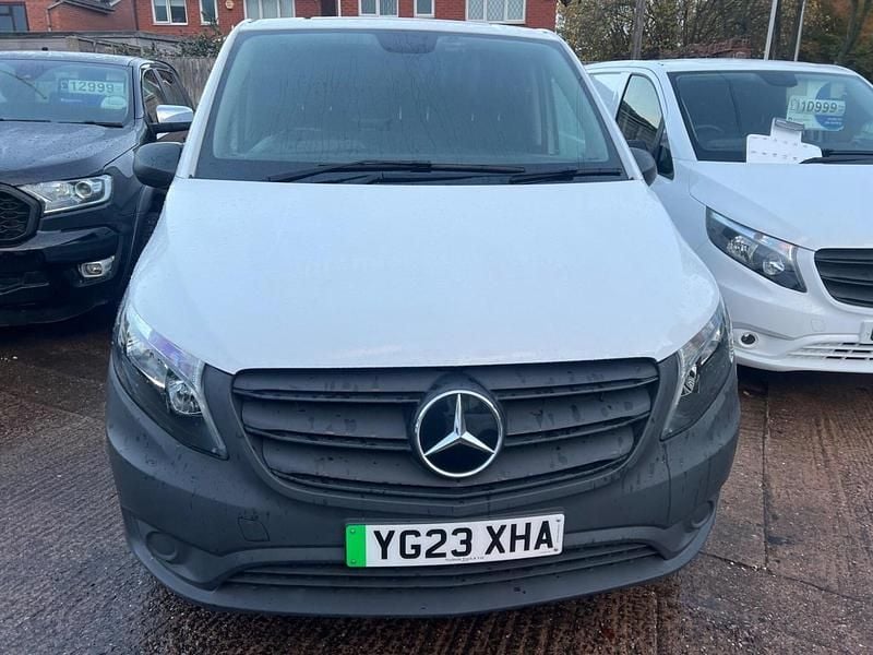 Used Mercedes e-Vito Progressive 85 kW (116 HP) 2023 White MPV