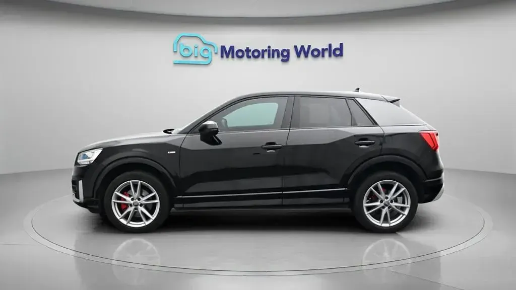 Used Audi Q2 S-Line 116 HP (85 kW) 2018 Black SUV