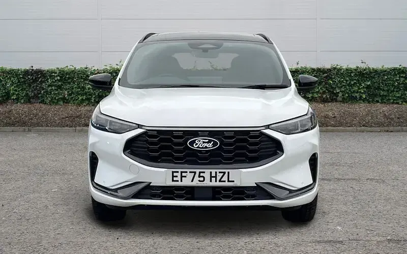 Used Ford Kuga ST-Line X 242 HP (177 kW) 2025 White SUV
