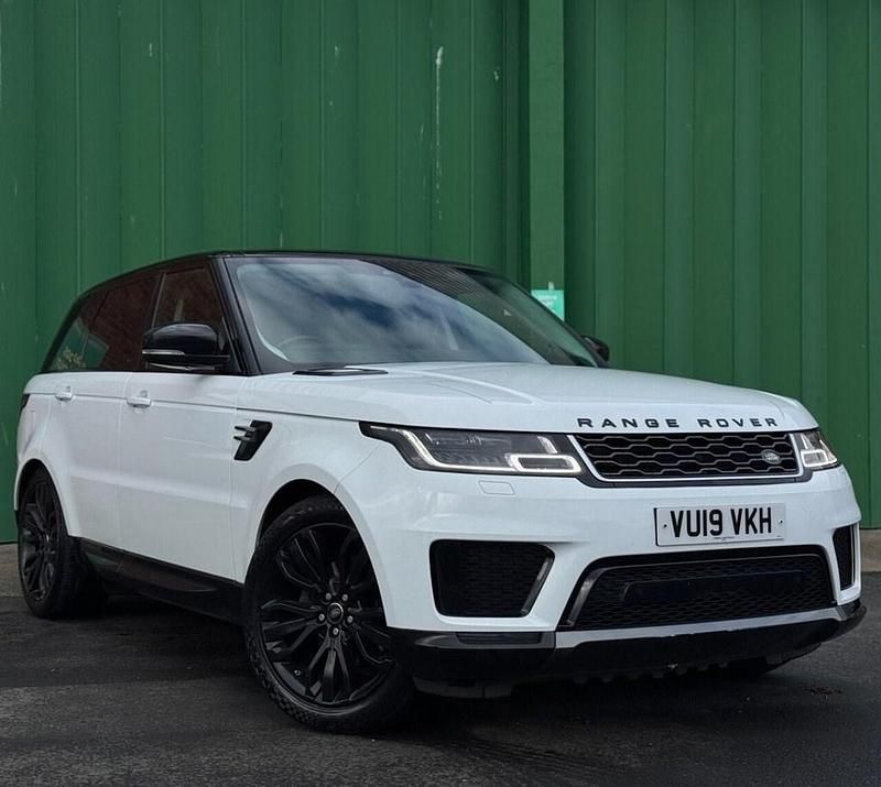 White Used 2019 Land Rover Range Rover Sport HSE SUV | £27,995 (Fair price) - Image 1/4
