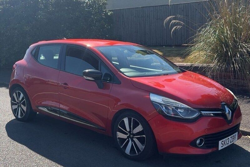 Red Used 2013 Renault Clio IV Dynamique Hatchback | £2,995 (Fair price) - Image 1/1