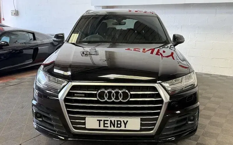 Used Audi Q7 S-Line 272 HP (200 kW) 2018 Black SUV