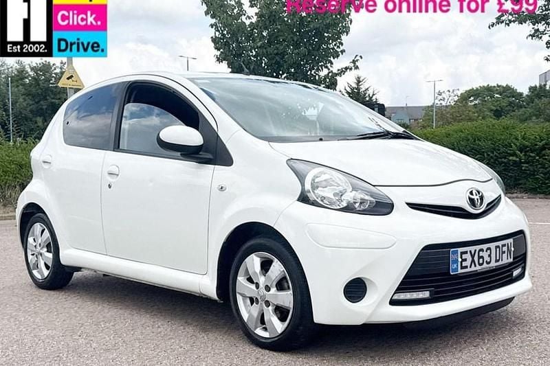 White Used 2013 Toyota Aygo Style Hatchback | £2,605 (Fair price) - Image 1/1