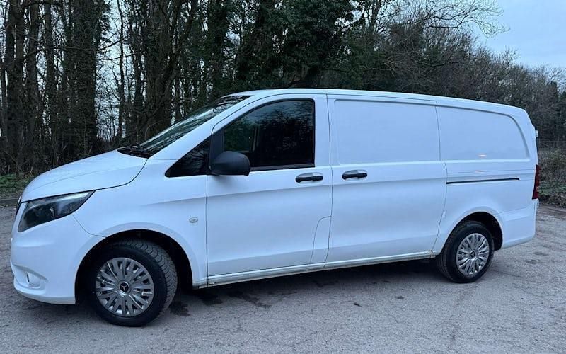 Used Mercedes Vito Progressive 136 HP (100 kW) 2021 Van