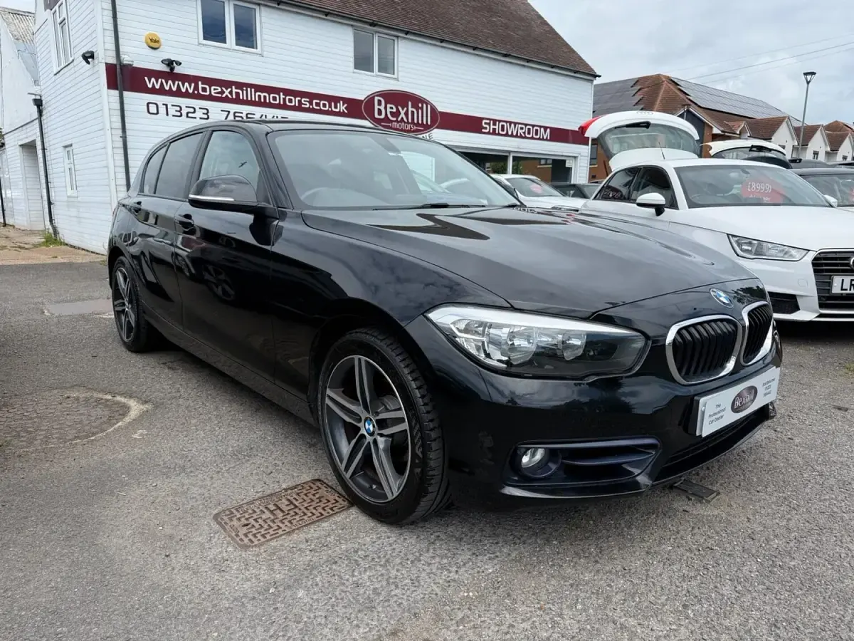 Used BMW 118 Sport Line 136 HP (100 kW) 2019 Black Hatchback
