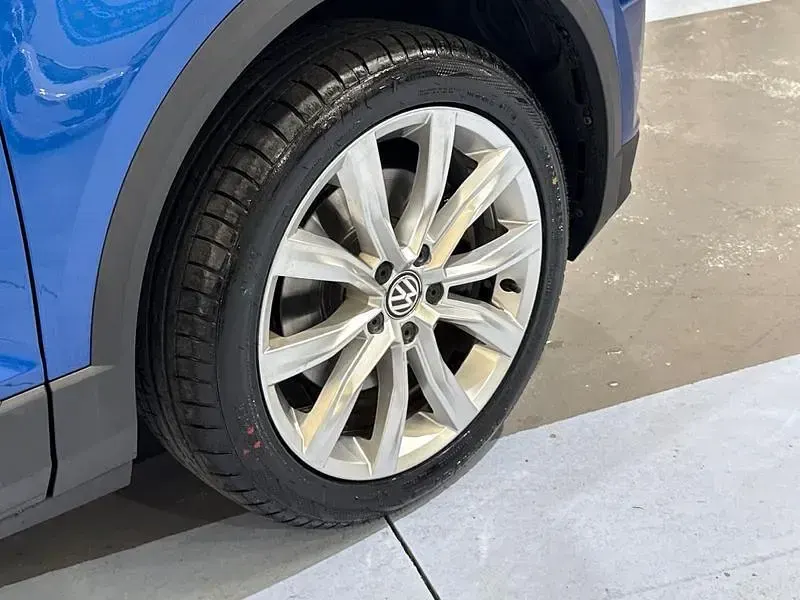 Used VW T-Roc SEL 115 HP (84 kW) 2018 Blue SUV