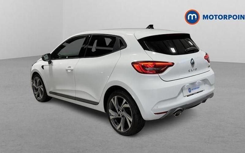 Used Renault Clio V RS Line 90 HP (66 kW) 2023 White Hatchback