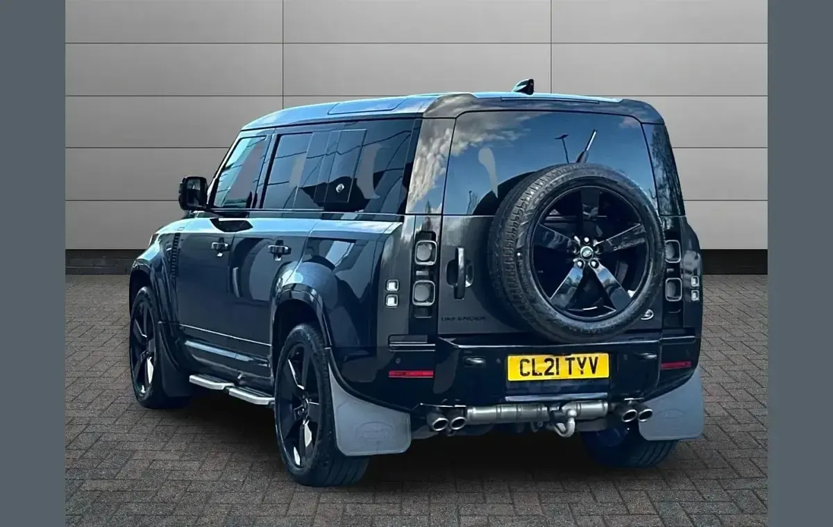 Used Land Rover Defender 517 HP (380 kW) 2021 Grey SUV