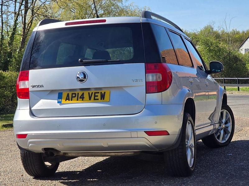 Used Skoda Yeti SE 105 HP (77 kW) 2014 Silver SUV