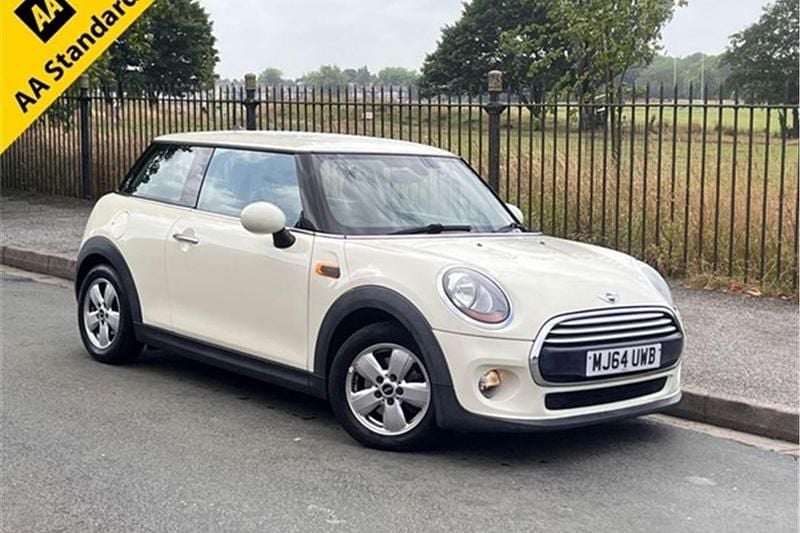 White Used 2014 Mini Cooper D Hatch Hatchback | £5,795 (Good price) - Image 1/4