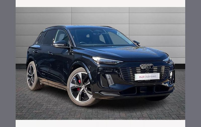 Black Used 2024 Audi Q6 e-tron Advanced SUV | £59,995 (Super price) - Image 1/4