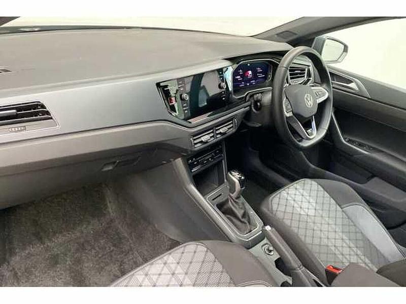 Image 2/4