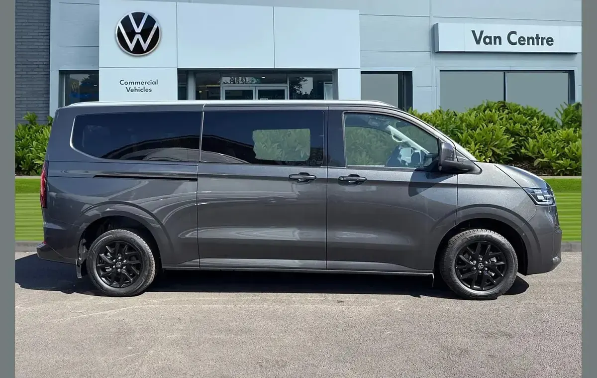 New VW T7 Style 210 kW (286 HP) 2026 Grey Van