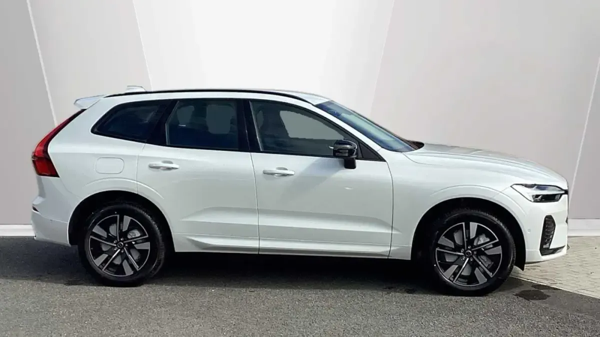 New Volvo XC60 Plus 250 HP (183 kW) 2026 Blue SUV