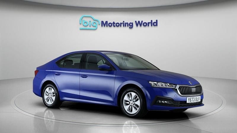 Used 2023 Skoda Octavia SE Technology | £14,900 (Good price) - Image 1/4