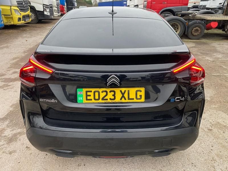 Used Citroën e-C4 Shine 100 kW (136 HP) 2023 Black Hatchback