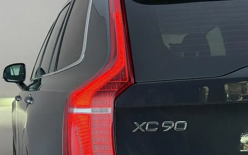 Used Volvo XC90 Momentum 235 HP (172 kW) 2020 Grey SUV