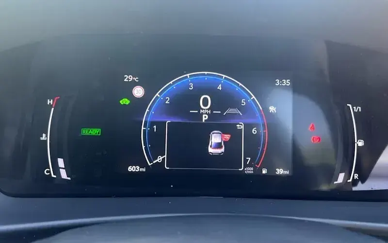 New Toyota C-HR 140 HP (102 kW) 2025 Blue SUV