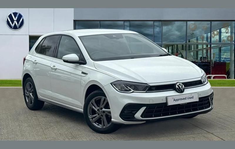 Used VW Polo R-line 95 HP (69 kW) 2022 Pure white Hatchback