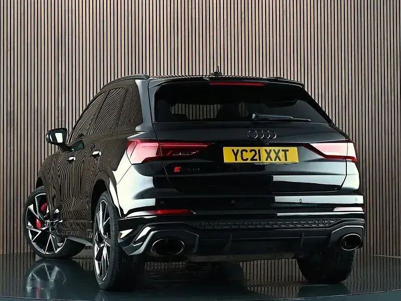 Used Audi RS Q3 Advanced 400 HP (294 kW) 2021 Black SUV