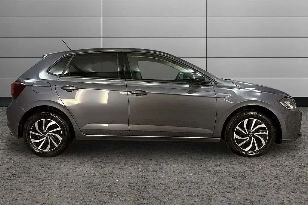 Used VW Polo Life 95 HP (69 kW) 2022 Hatchback