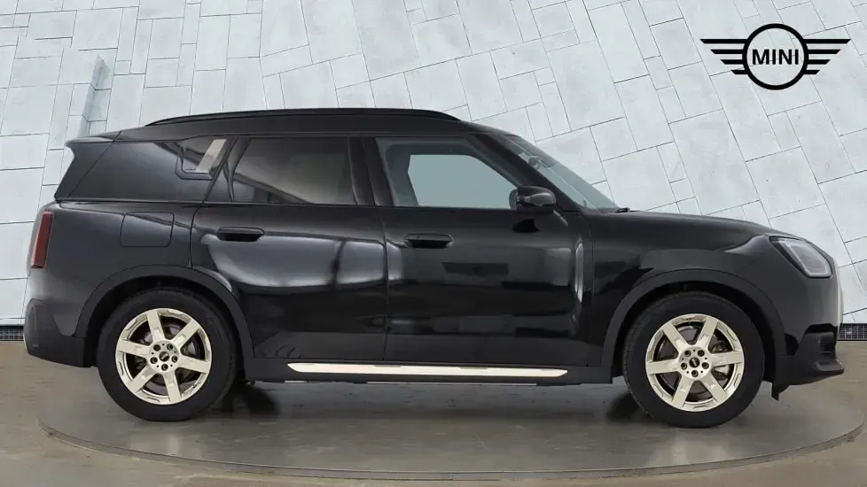 Used Mini Countryman 227 kW (309 HP) 2024 Black SUV
