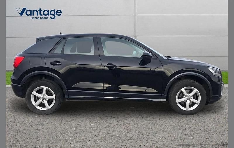 Begagnad Audi Q2 147 HK (108 kW) 2020 Svart SUV