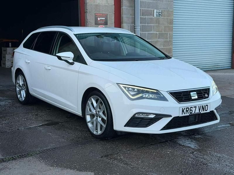 Used Seat Leon FR 148 HP (108 kW) 2017 White Estate