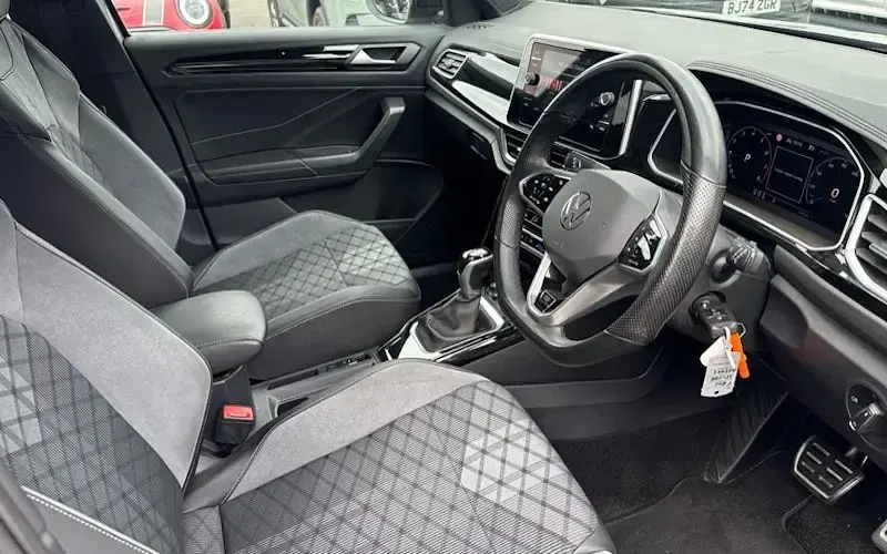 Used VW T-Roc R-line 150 HP (110 kW) 2023 Silver SUV