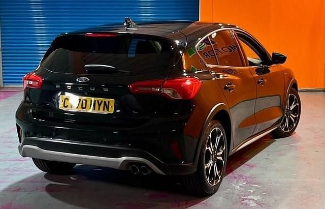 Usado Ford Focus Active X 125 HP (91 kW) 2020 Preto Citadino