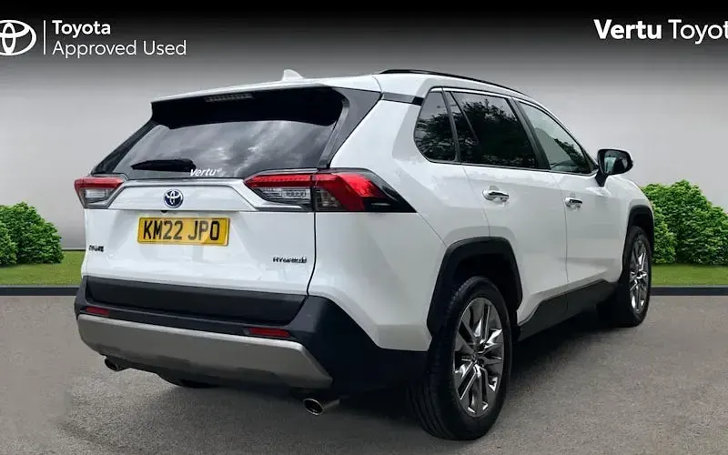 Usado Toyota RAV4 218 HP (160 kW) 2025 SUV