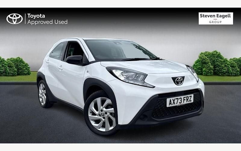 Used Toyota Aygo X PURE 72 HP (52 kW) 2025 SUV
