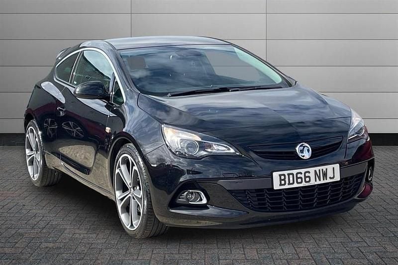 Used Vauxhall Astra GTC Edition 140 HP (102 kW) 2016 Black Coupe