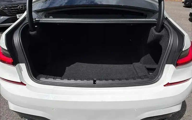 Used BMW 320 M Sport 190 HP (139 kW) 2020 White Sedan