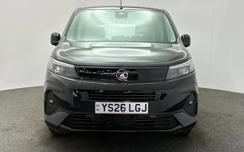 New Vauxhall Combo Design Edition 101 HP (74 kW) 2026 MPV