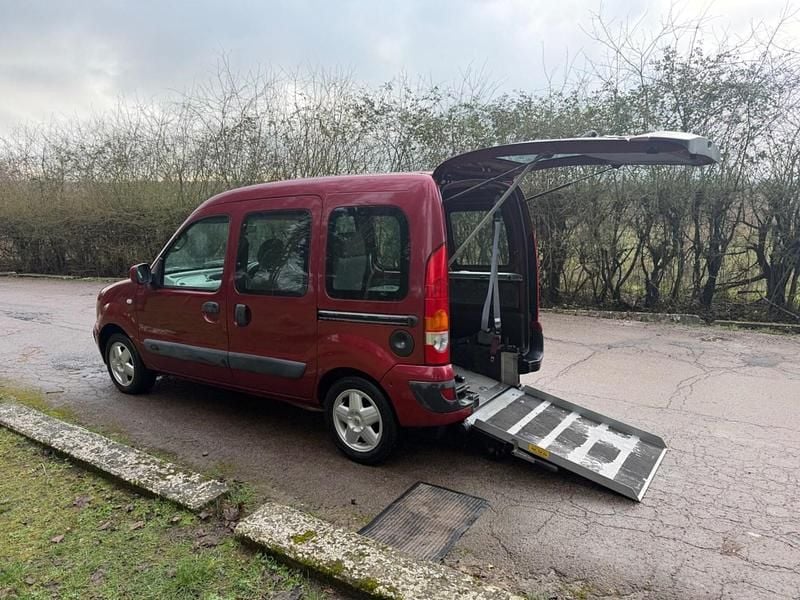 Used Renault Kangoo Expression 2006 Red MPV