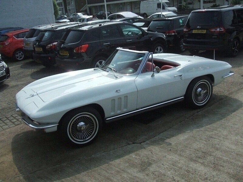White Used 1965 Chevrolet Corvette Cabriolet | £59,995 - Image 1/4
