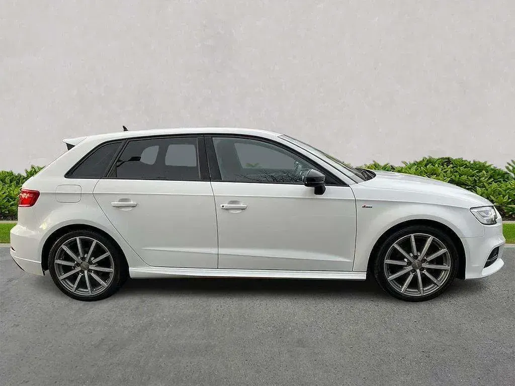 Used Audi A3 Black Edition 147 HP (108 kW) 2018 White Sedan