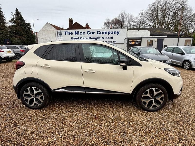 Second-hand Renault Captur Dynamique 90 CP (66 kW) 2018 Bej SUV
