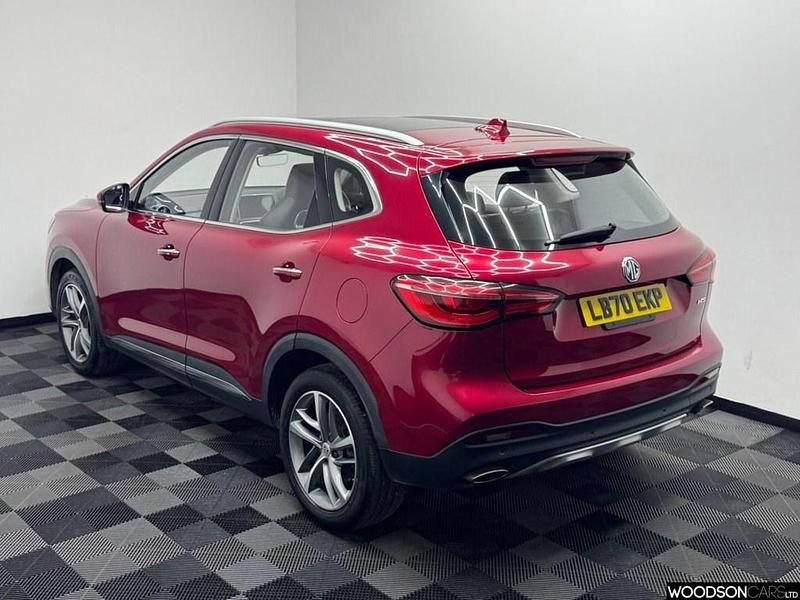 Used MG HS Exclusive 162 HP (119 kW) 2021 Red SUV