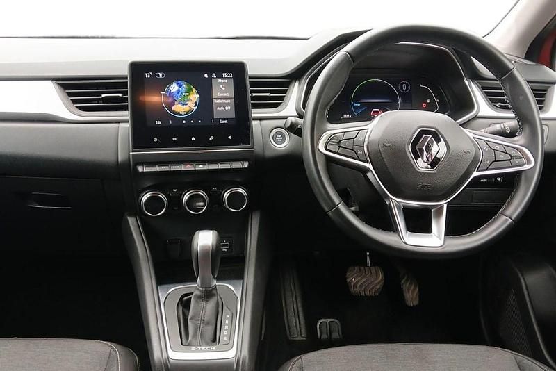 Second-hand Renault Captur Iconic 145 CP (106 kW) 2022 Roșu SUV