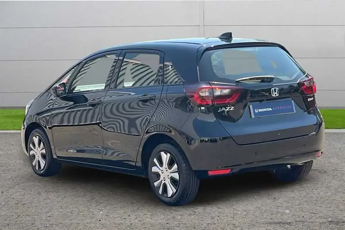 Used Honda Jazz Hybrid 109 HP (80 kW) 2021 Crystal black Hatchback