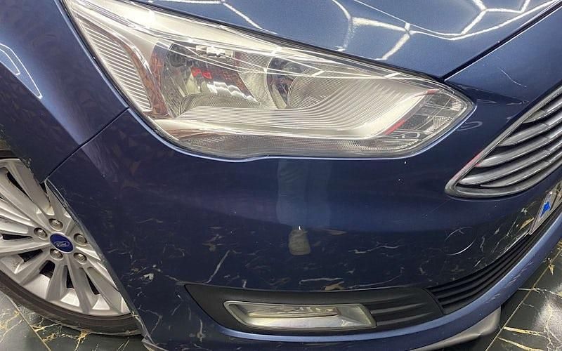 Usado Ford Grand C-Max Titanium 150 HP (110 kW) 2019 Azul Monovolume