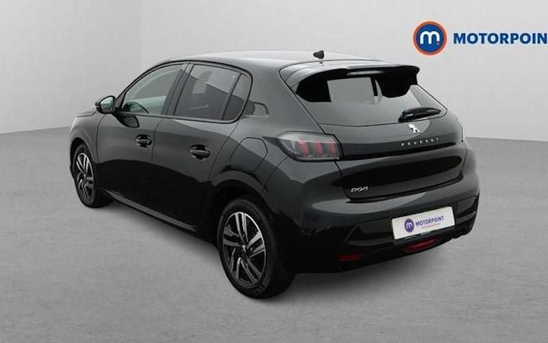 Used Peugeot 208 Allure+ 102 HP (75 kW) 2023 Black Hatchback