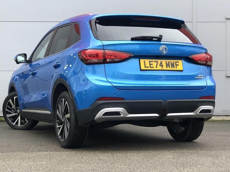 Used MG ZS Trophy 2024 Blue Hatchback